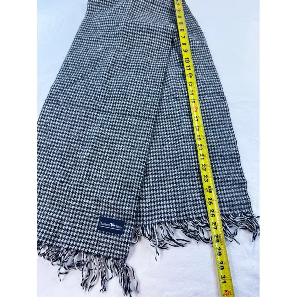 Hunters Run‎ Black White Houndstooth Fringed Winter Scarf Woven Rectangle - Image 3