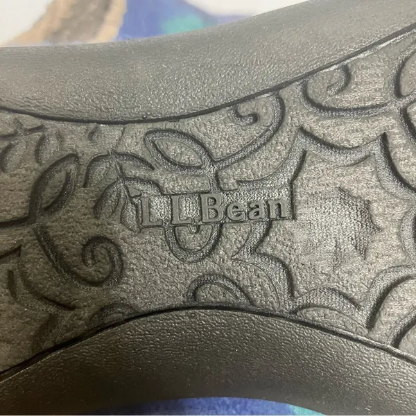 L.L. Bean women’s daybreak scuffs‎ motif slippers size 8 - Image 9