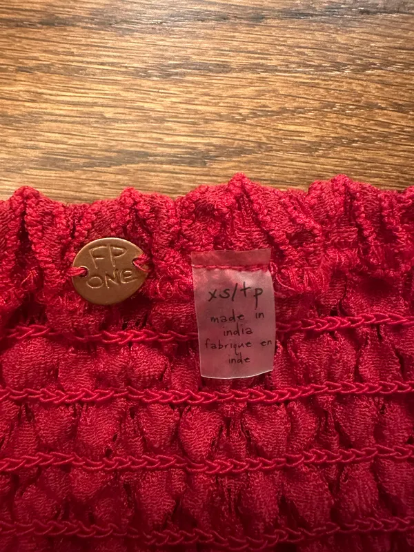 red lace top - Image 2