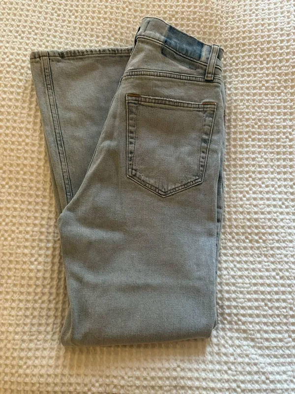 Abercrombie High-Rise Jeans - Image 2
