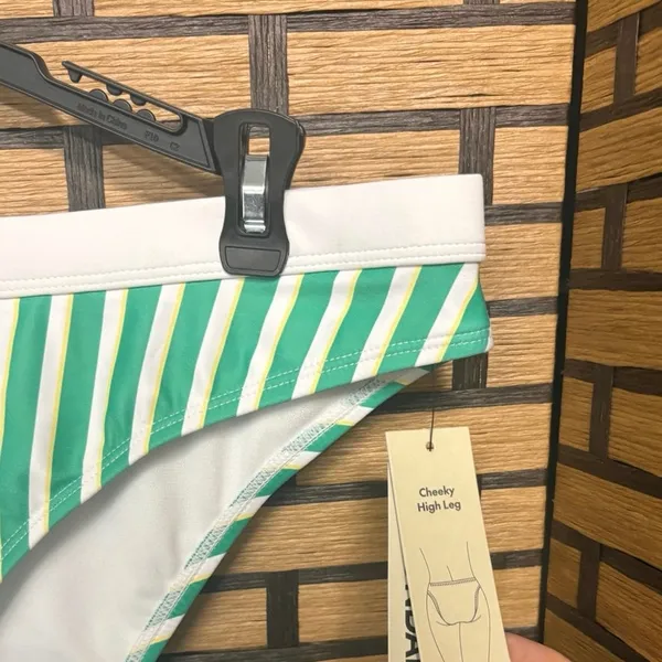 No Boundaries Green And White Stripe Bikini Set Size‎ XL - Image 5