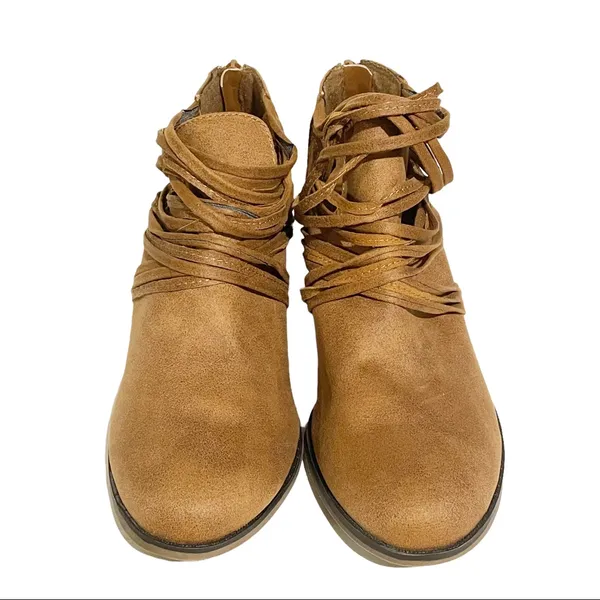 Time and Tru Size 7.5 Memory Foam Brown Woven Ankle Booties‎ - Image 2