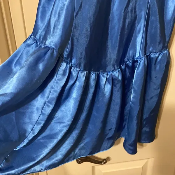 Vintage Kathryn blue silky skirted nightgown, size large - Image 4