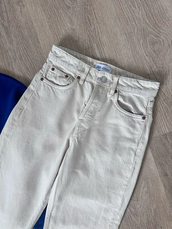 Zara Straight Leg Jeans Light Beige Color Size XS - Image 5