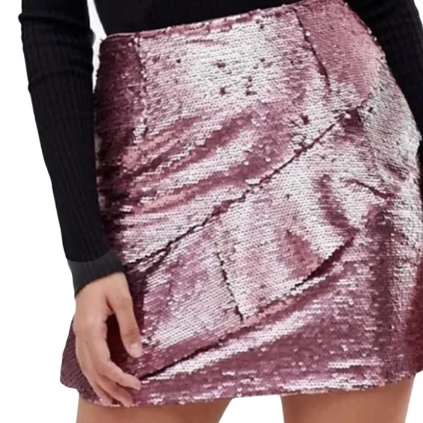 Glamorous Pink Sequined Skirt Size Medium - Image 2