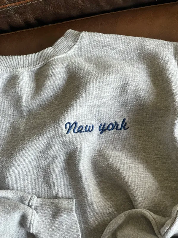 Brandy Melville Cropped New York Long Sleeve Sweater - Image 2