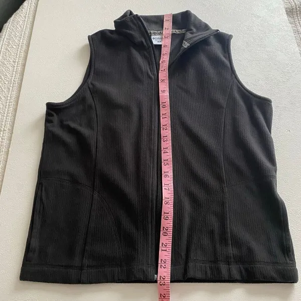 Columbia Black Fleece Vest Women’s Small Zip Up Lightweight Outdoor Layering - Image 6