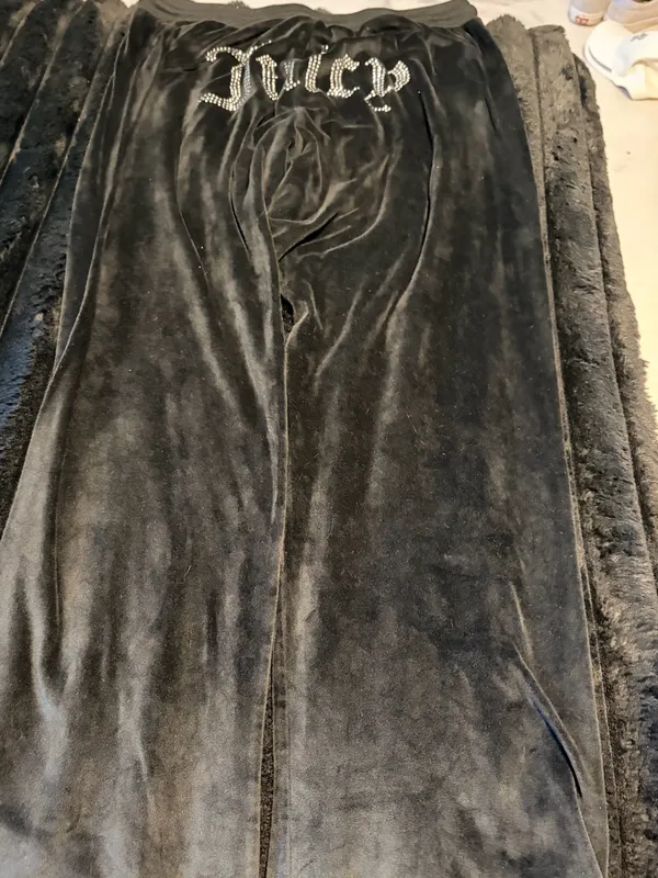 Juicy Couture Black Velour Lounge Pants - Image 3