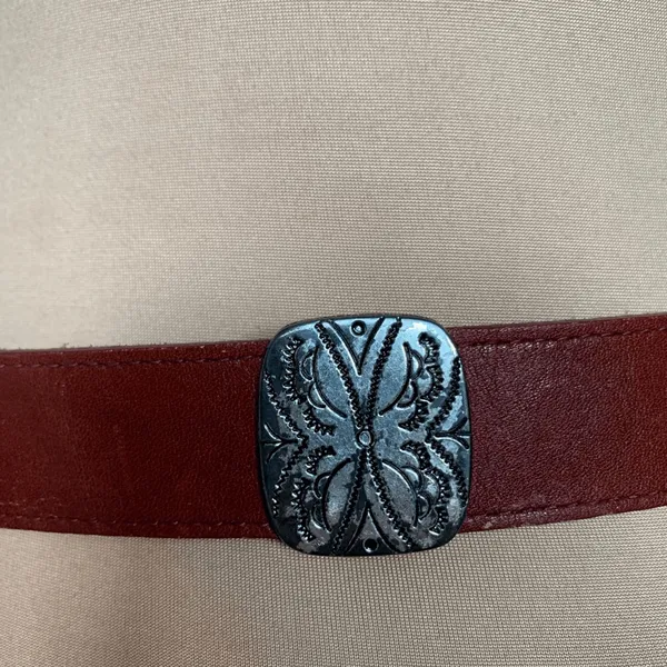 Vintage Latigo Leather Concho Belt Western Cowgirl Rodeo Ranch Brown‎ Size Large - Image 8