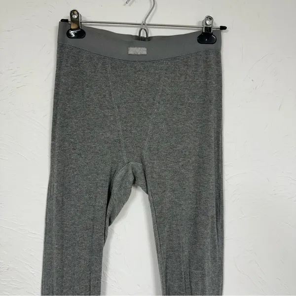 Skims Grey Thermal Leggings Womens Base Layer Pants Size M Pajamas Comfort - Image 3