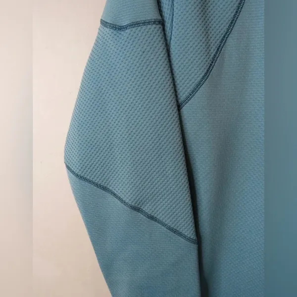 Under Armour AllSeasonGear 1/4 Zip Pullover Sweatshirt Small‎ Blue - Image 6