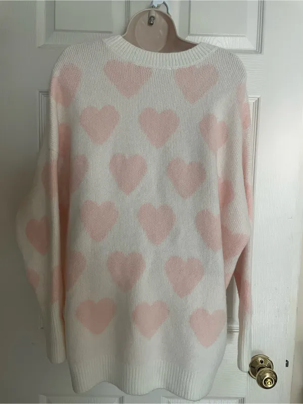 Vince‎ Camuto White & Pink Heart Knit Sweater with Pearl Accent - Image 3
