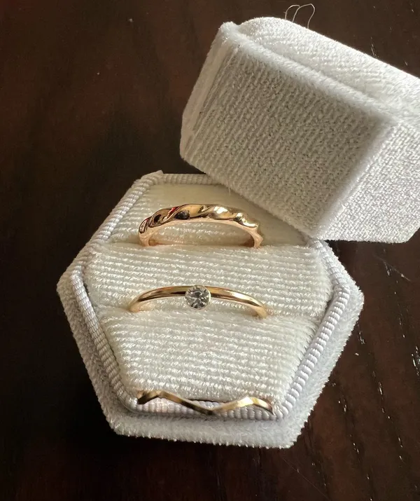 Gorgeous Golden Stackable Ring Trio Set Size 7 Gold - Image 2