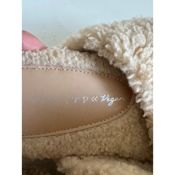 Free People beige fuzzy mules size‎ 8 - Image 5
