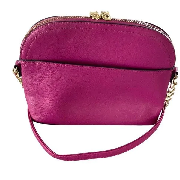 STEVE MADDEN CROSSBODY PURSE W/Gold accents Fuchsia 9”x 7.5”x 3.5”‎ - Image 3