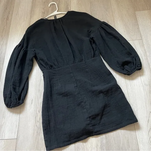 Zara Voluminous Cotton Gauze V Neck Puff Sleeve Mini Dress Black (Medium) party - Image 3
