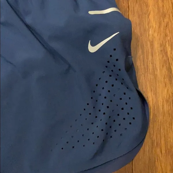 Nike shorts - Image 2