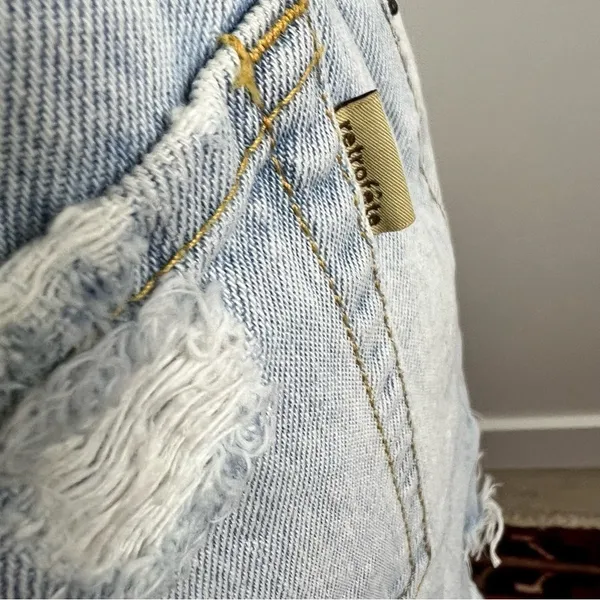 Retrofête Maeve Distressed Denim Mini Skirt Asymmetric Light Wash L - Image 10