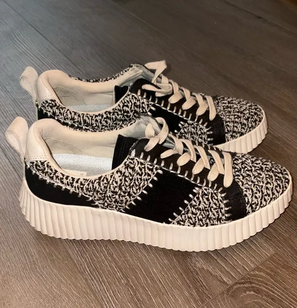 DV by Dolce Vita Sneakers - Image 2