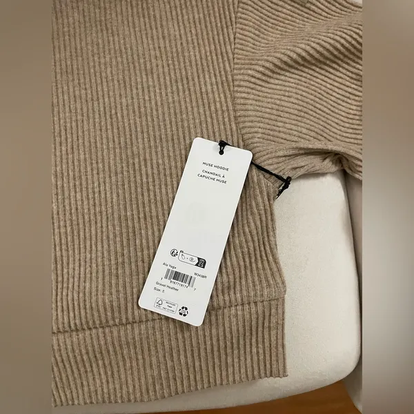 Alo Yoga NWT Muse Hoodie Ribbed in Gravel Heather Size S - Image 8