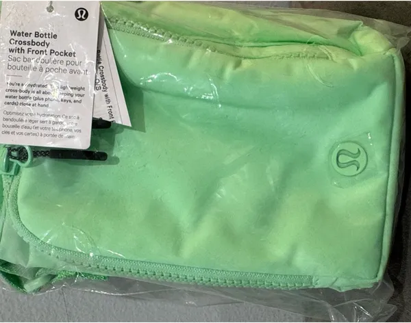 Lululemon Lime / Rainforest Green Crossbody Water Bottle with Front Pocket - Image 7