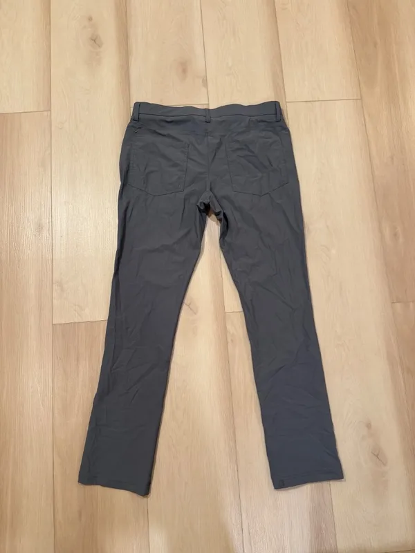 Callaway Grey Golf/Dress Pants Men's Size 32x32 - Image 5