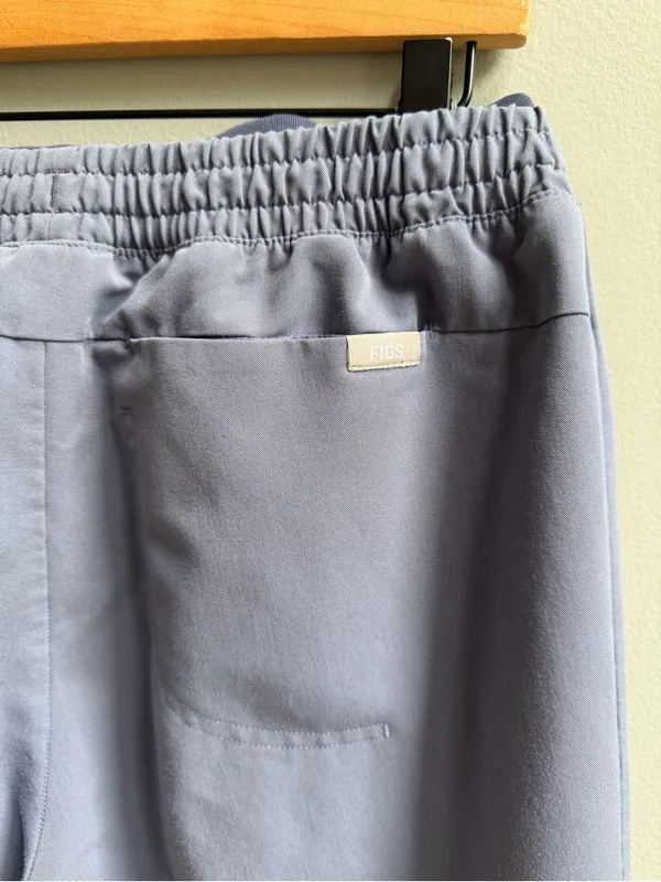 Figs Mari Skinny Jogger Scrub Pants in Space Navy Size Medium - Image 12