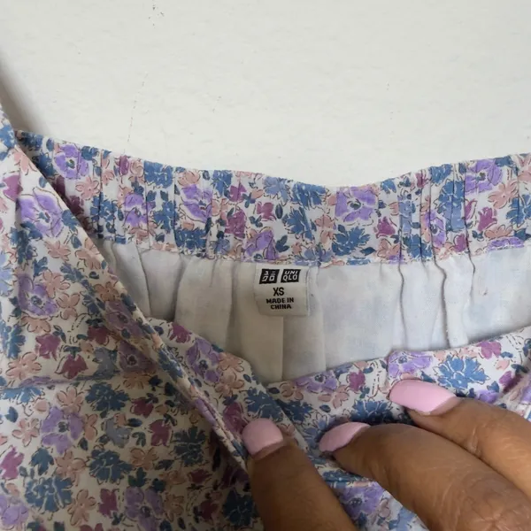 Uniqlo Women Mini Dress XS Ditsy Floral Cottage Tiered Babydoll Purple‎ Wedding - Image 5