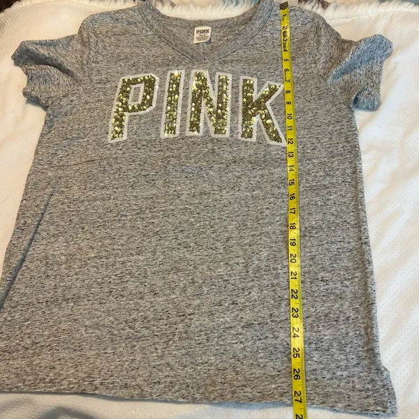 Pink Victoria’s Secret Bling V Neck T Shirt Gold Sequins Women’s Size Medium - Image 7