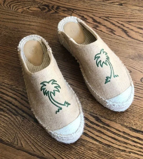 Urban Outfitters slide on mules - Image 2