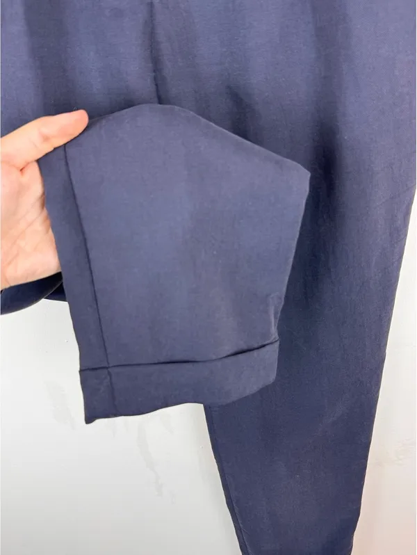 Theory Gil Faxon Navy Silk Blend Pleated Tapered Pants Size 00 Made USA - Image 6