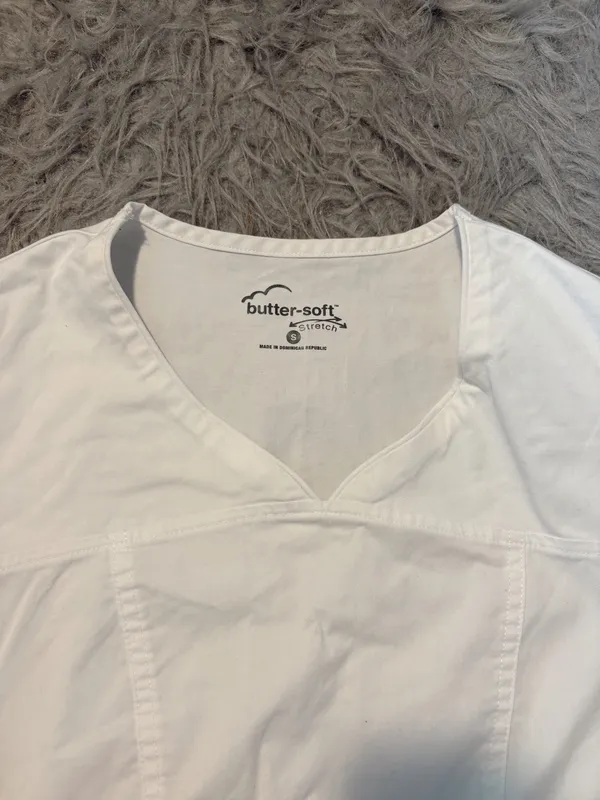 Uniform Advantage Scrub Top Butter Soft White - Image 3