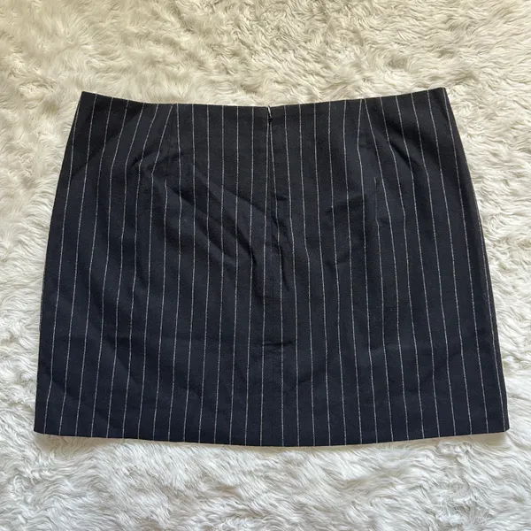 Skirt Wool-Blend Mini Pinstripe Italian Fabric Almost Black 12 NWT New - Image 6
