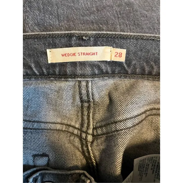 Levi’s Gray Wedgie Straight Leg Button Fly Jeans Size 6/28‎ - Image 2