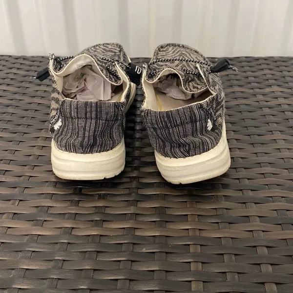 Hey dude shoes Wendy woven zebra black stripe women’s size 6 ￼ - Image 3