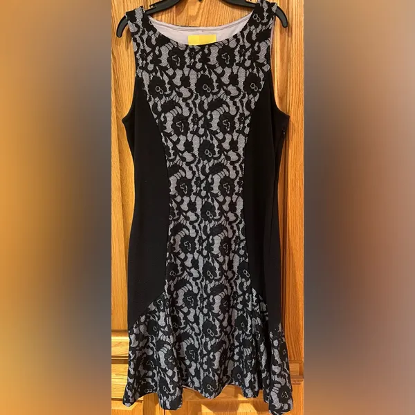 Maeve x Anthropologie Sirena Lilac & Black Lace‎ Fit & Flare Ruffle Dress Medium - Image 5