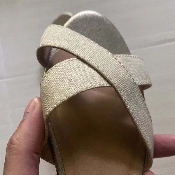 NWT Gap women’s gold open toe fabric leather slide shoes, size 10 - Image 8