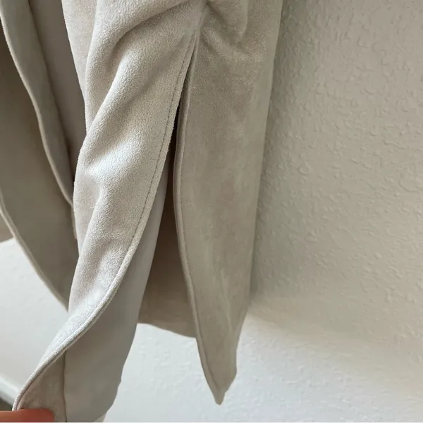 Abercrombie & Fitch Vegan Suede Trench Coat Cream Size XS Luxury Neutral - Image 7