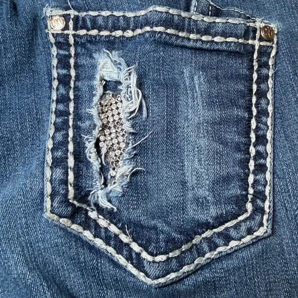 Cowgirl Tuff Womens Size 31x33 Glamor Bootcut Jeans Blue Denim Stretch Western - Image 14