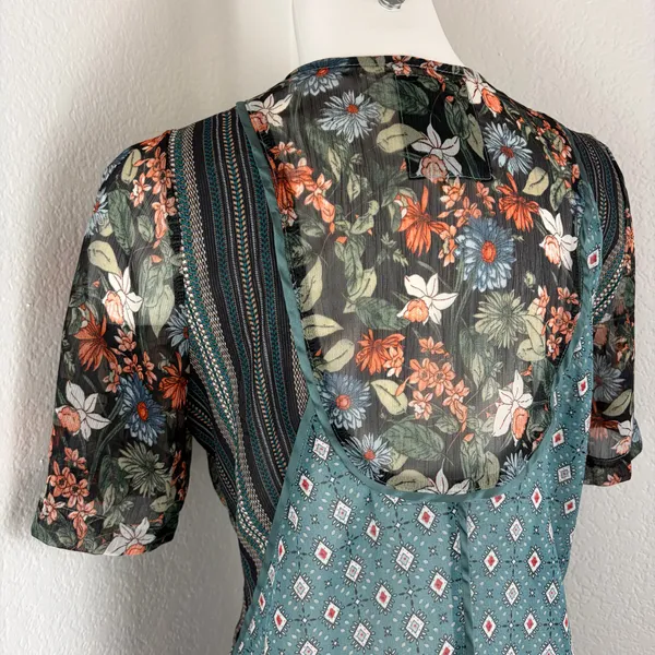 Anthropologie Tiny lovely patchwork wrap top - Image 9