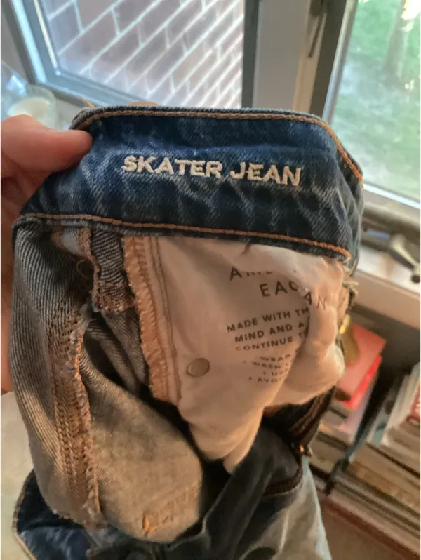 American Eagle Jeans - Image 3