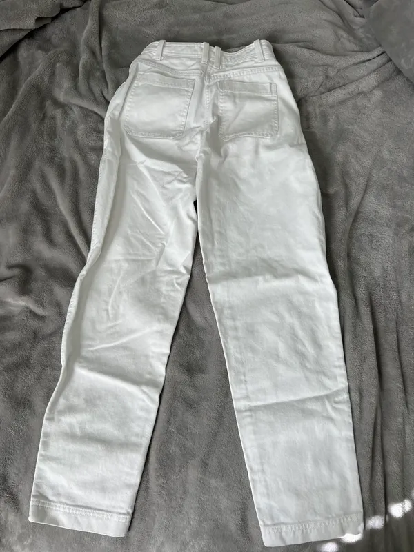 Aritzia Babaton White Jeans - Image 3