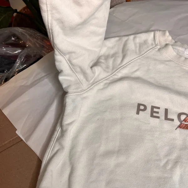 Peloton Cream Crewneck Sweatshirt Women's Size M Cozy Athleisure - Image 6