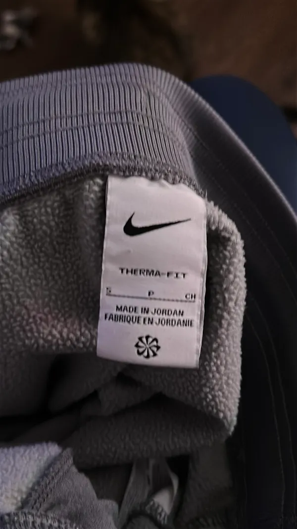 Grey Nike pants Therma-fit - Image 3