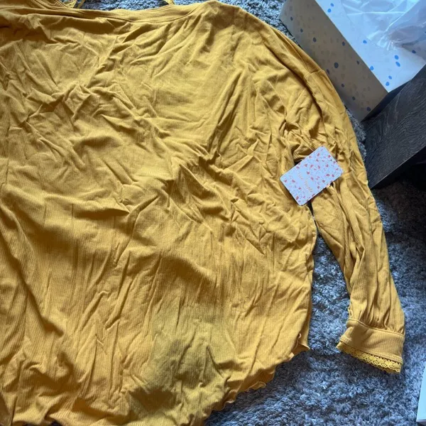 NWT Free People shimmy shake untamed gold top size small - Image 7