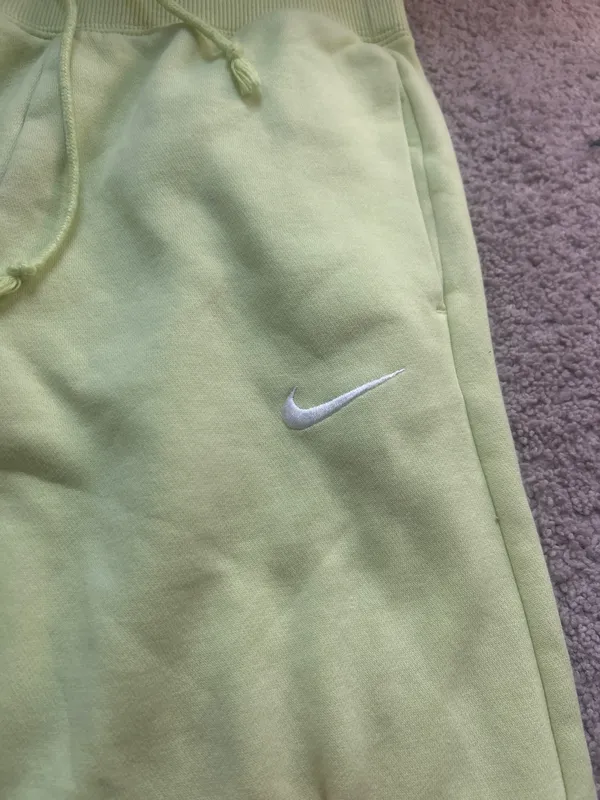 Nike Sweatpants preppy neon  - Image 3