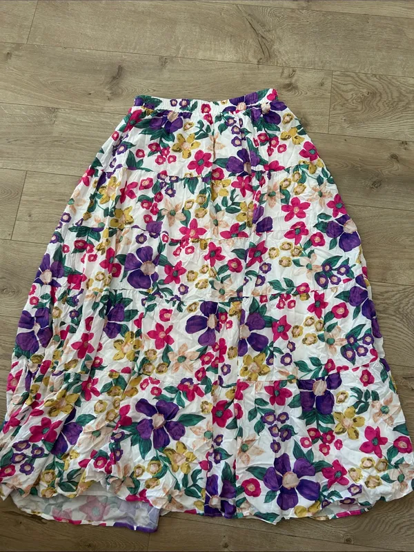 Petal & Pup Kari Halter Crop Top & Maxi Skirt, Floral, Size XL, NWOT Display - Image 7