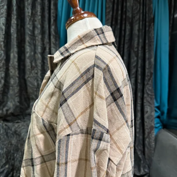 Women Plaid Tan & Black Collared Long Sleeve Buttondown Relaxed Fit Shirt‎ Sz L - Image 7