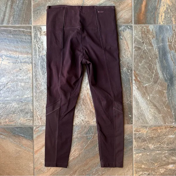New Balance Dry Leggings Bundle Women's Size Medium Black and Maroon - Image 4