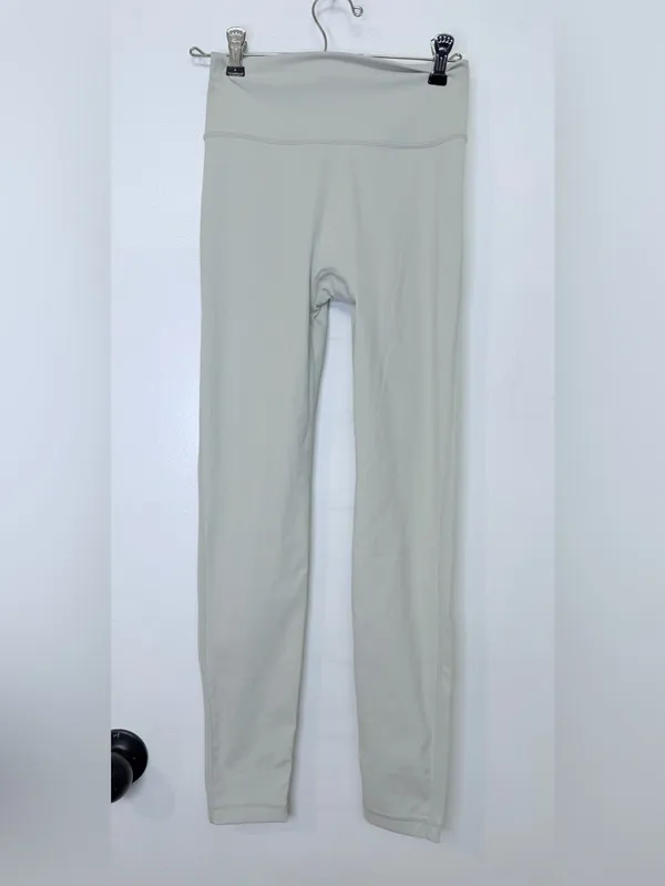 PAVOI High Waisted Scrunch Leggings Women’s Medium Bone Ivory Yoga Gym Pants - Image 2